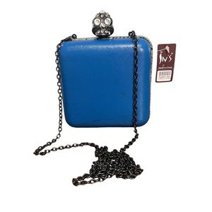 In’s Small Chained Clutch Purse Rhinestone Skull